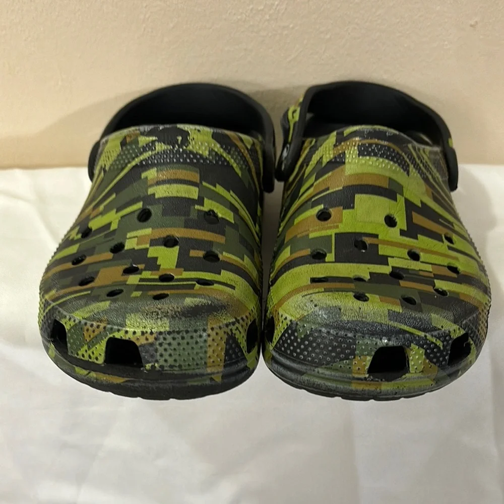 CROCS Green and Black Water Shoes with Adjustable Straps